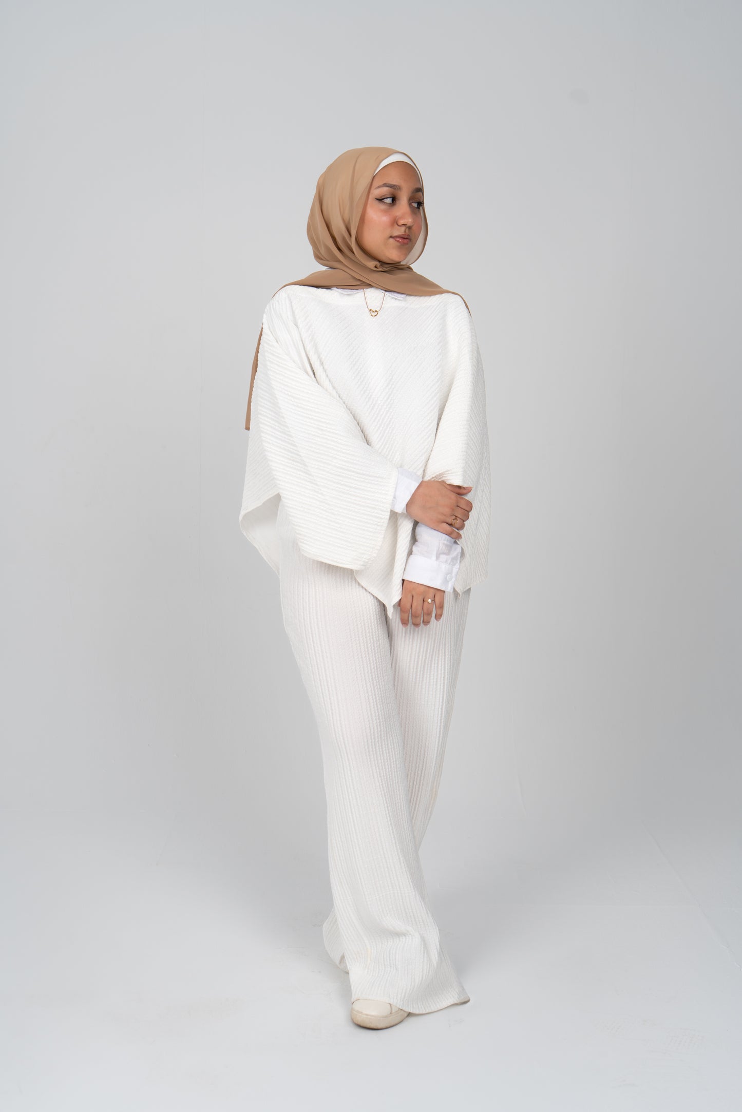 white perfect linen set